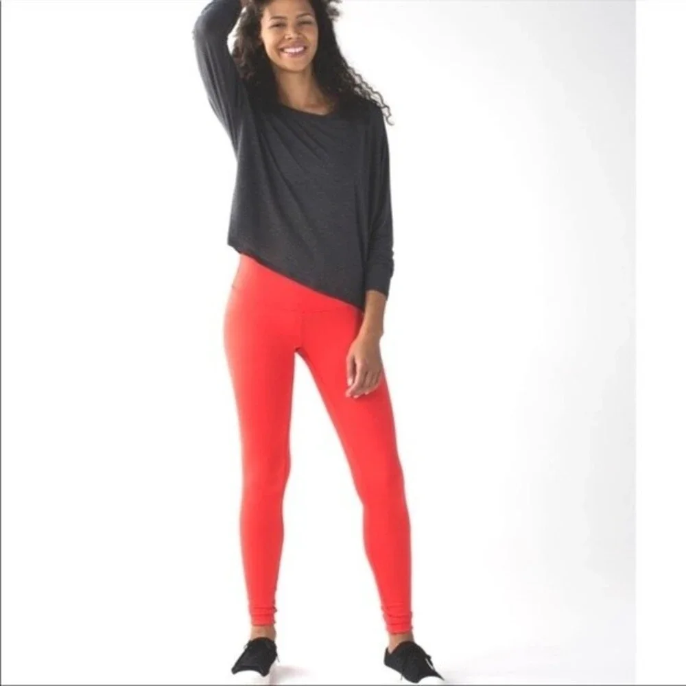 Lululemon Wunder Under Pant III (Reversible) Cranberry / Alarming 4